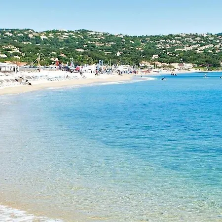 Climatise Avec Garage Au Coeur Du Centre Ancien Appartement Sainte-Maxime