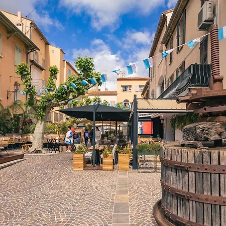 Climatise Avec Garage Au Coeur Du Centre Ancien