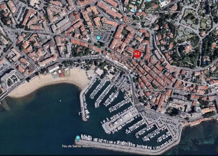 Climatise Avec Garage Au Coeur Du Centre Ancien Sainte-Maxime